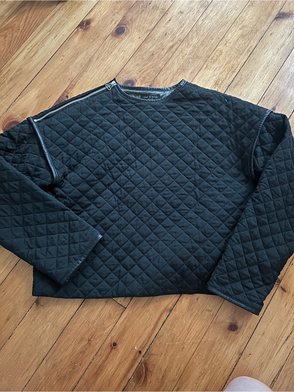 Rag & bone quilted blouse zipper shoulder green black small